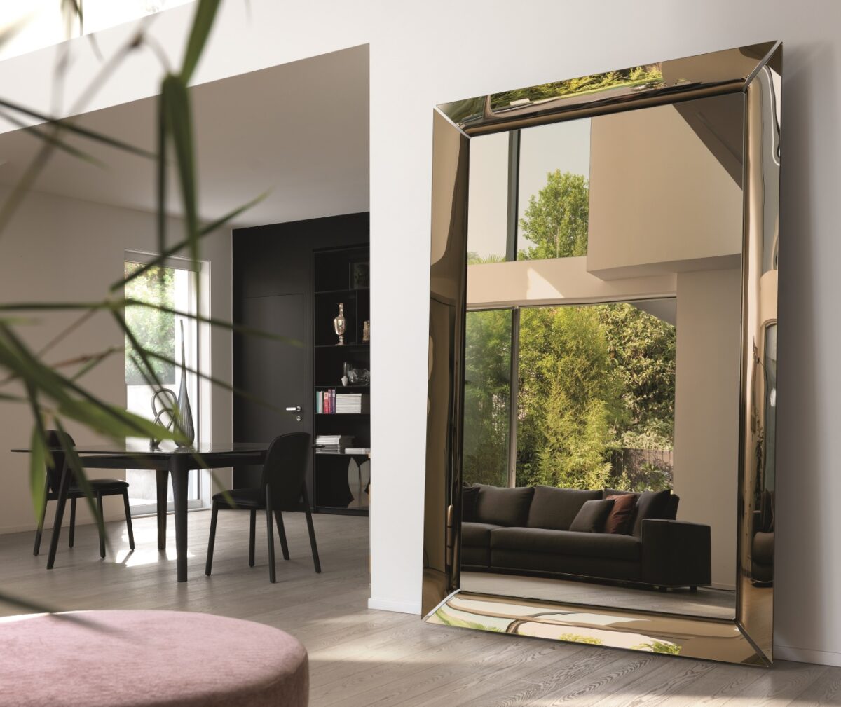 Fiam Caadre Bronze Mirror LIFESTYLE 01