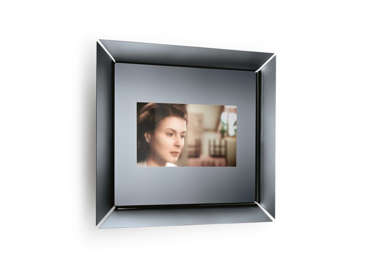Fiam Italia Caadre Mirror TV STILL LIFE 01