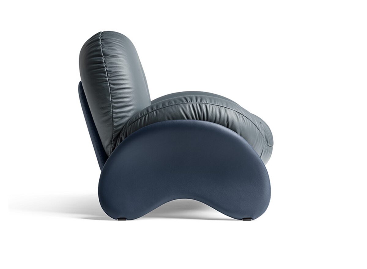 Poltrona Frau Sqush Armchair STILL LIFE 02