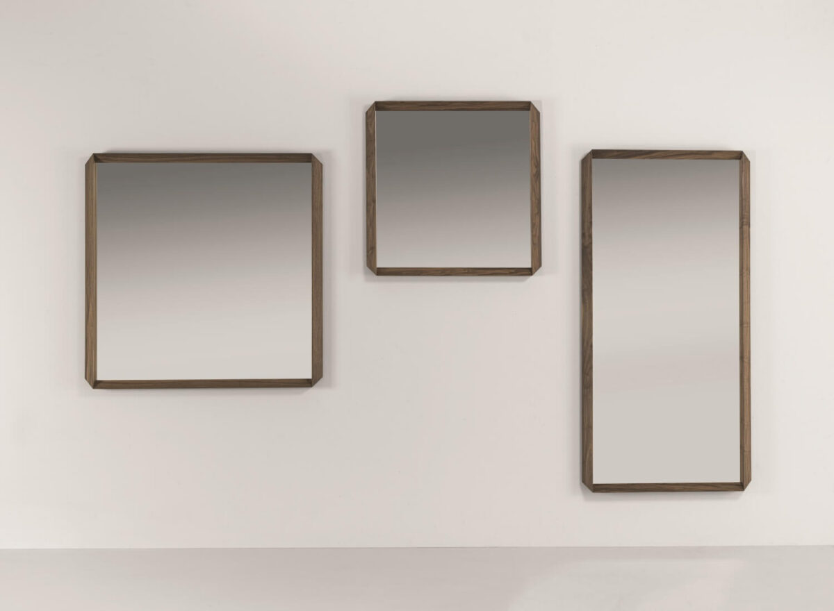 Porada Fortyfive Mirror STILL LIFE 01