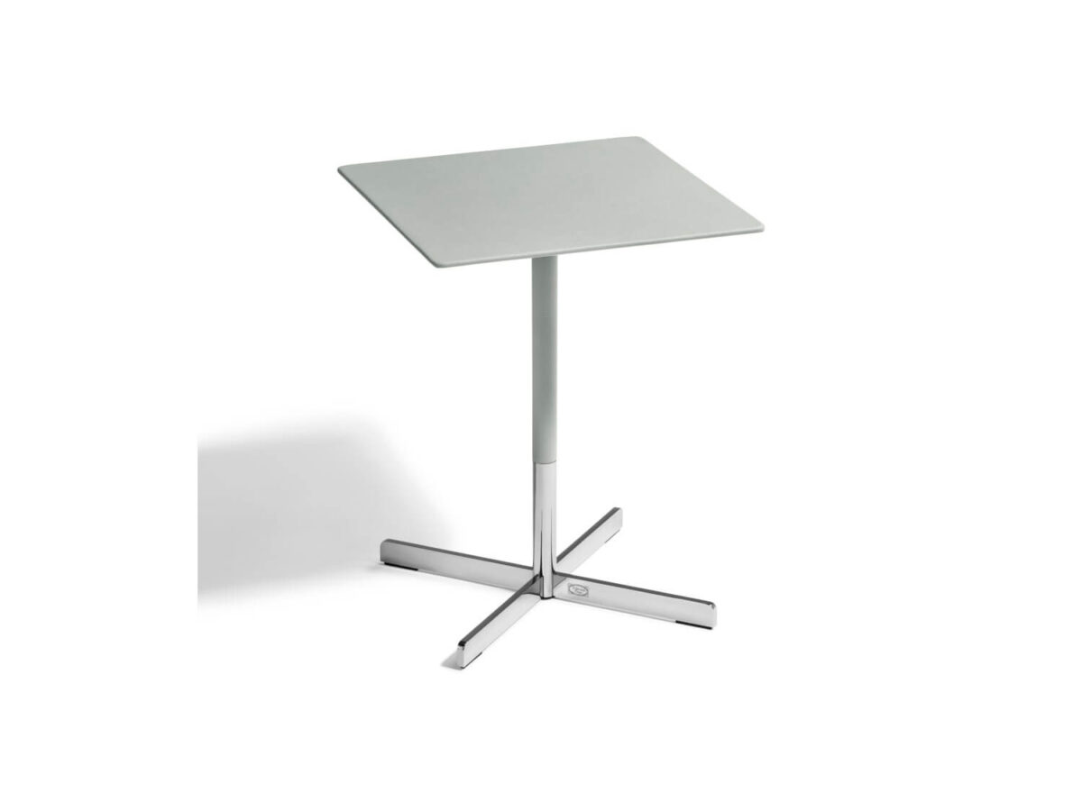 Poltrona Frau Bob Square Side Table STILL LIFE 01