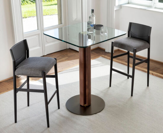 Porada Quadrifoglio Square Bar Table LIFESTYLE 01