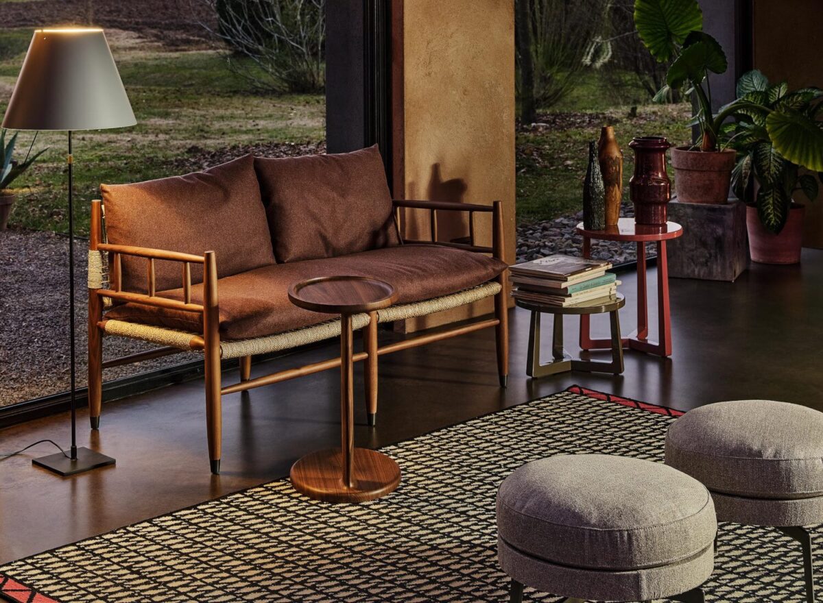 Flexform Jiff Side Table LIFESTYLE 02