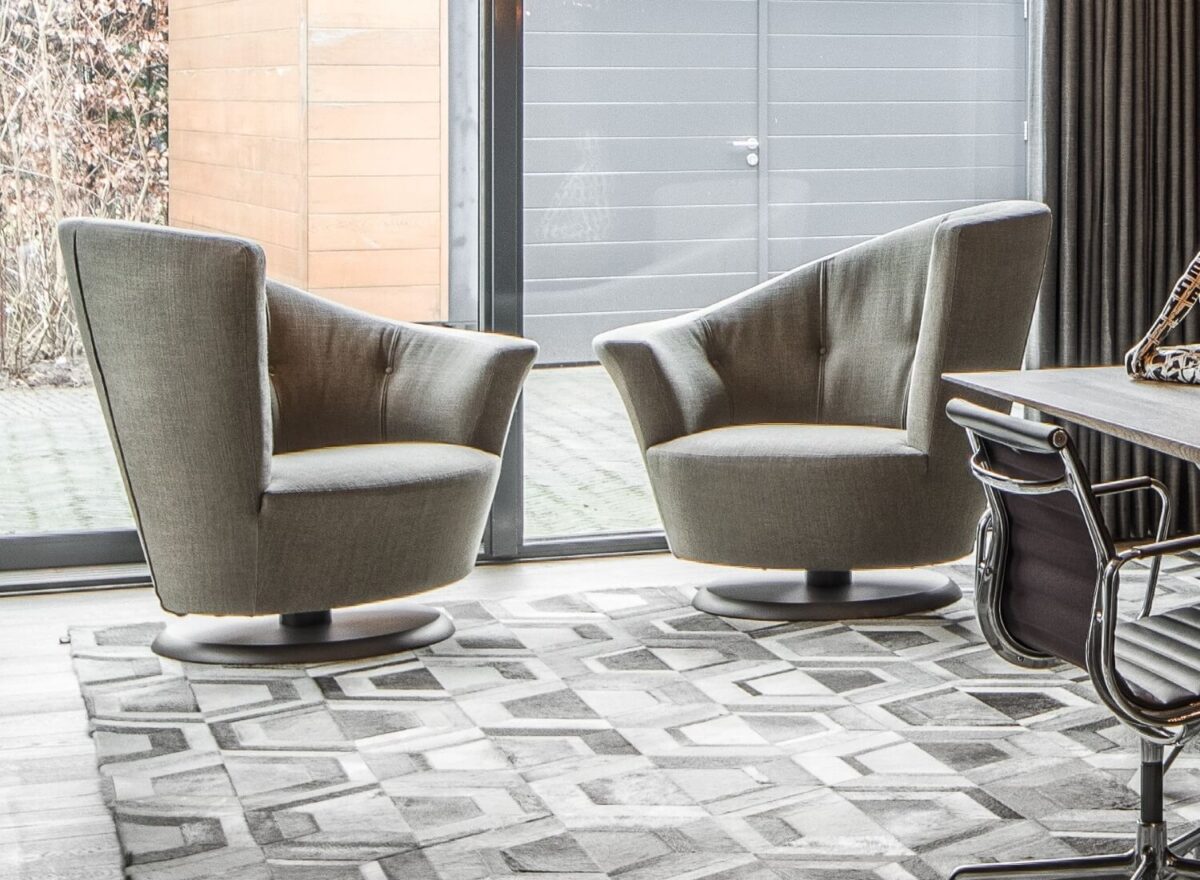 Giorgetti Arabella Armchair LIFESTYLE 01