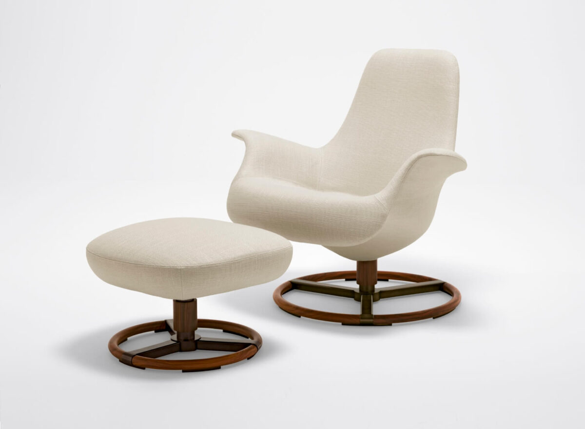 Giorgetti Tilt Armchair STILL LIFE 02
