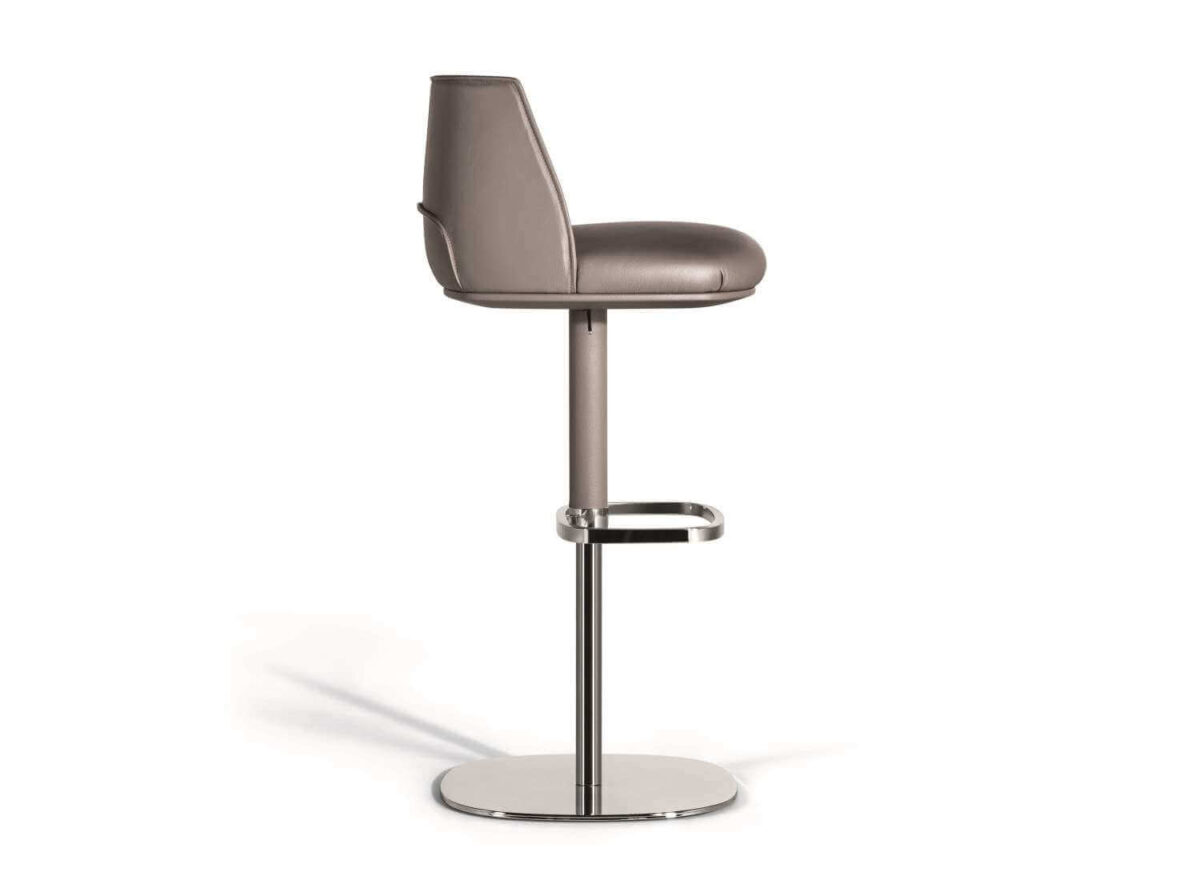 Poltrona Frau Archibald Bar Stool STILL LIFE 003