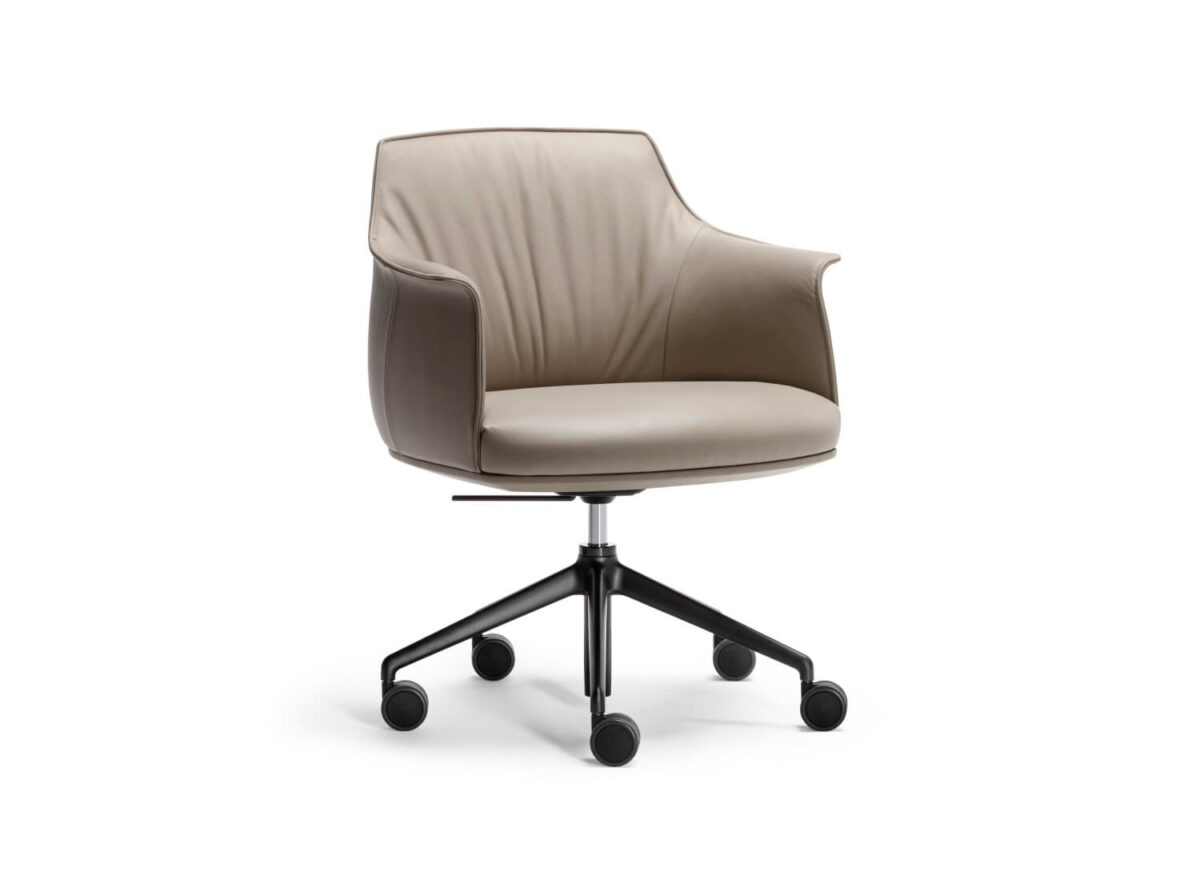 Poltrona Frau Archibald Desk Chair STILL LIFE 002