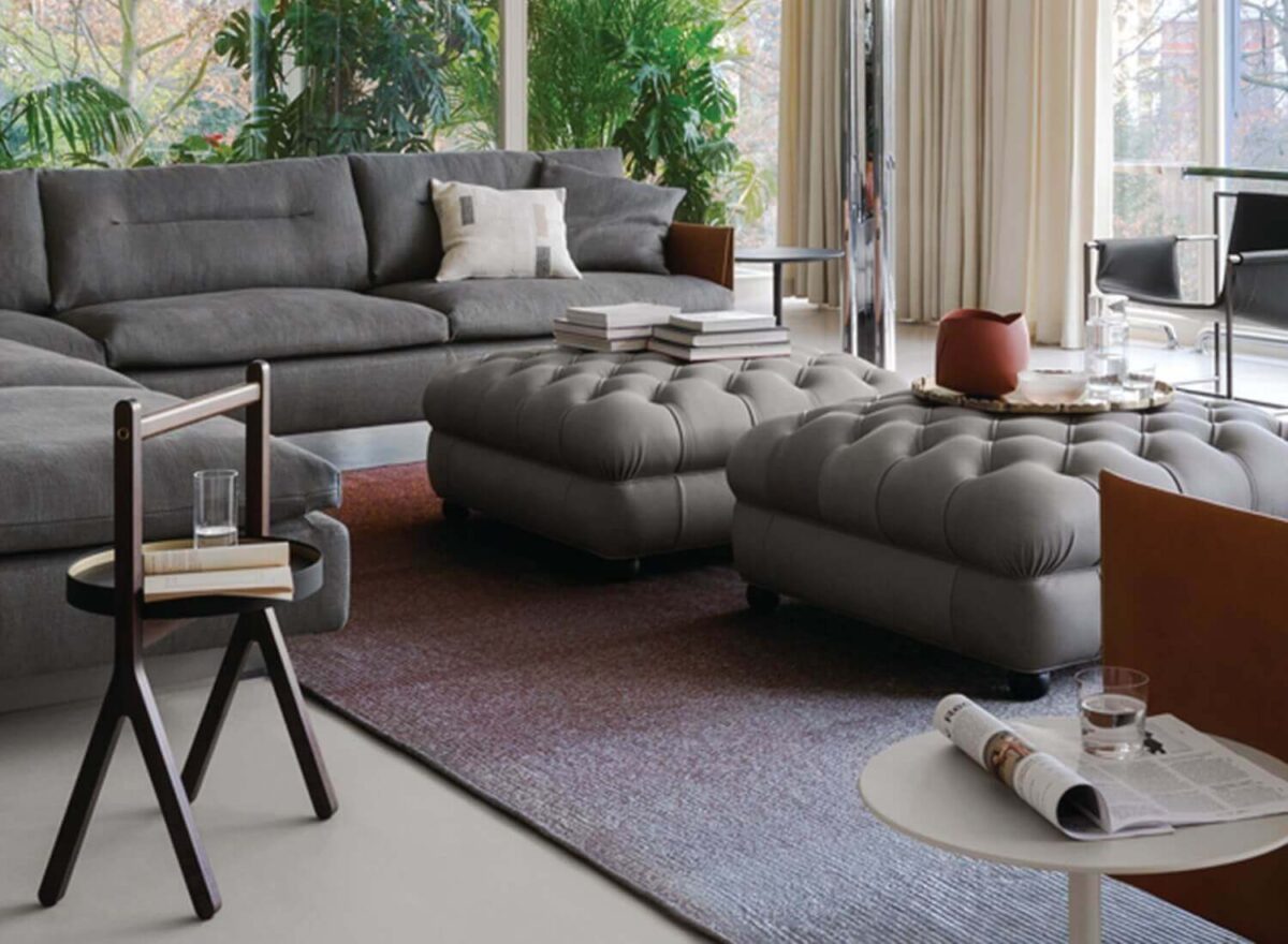Poltrona Frau Chester One Ottoman LIFESTYLE 001