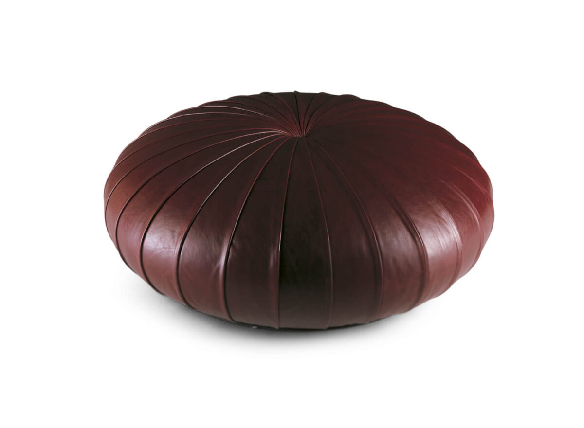 Poltrona Frau Esedra Ottoman STILL LIFE 001
