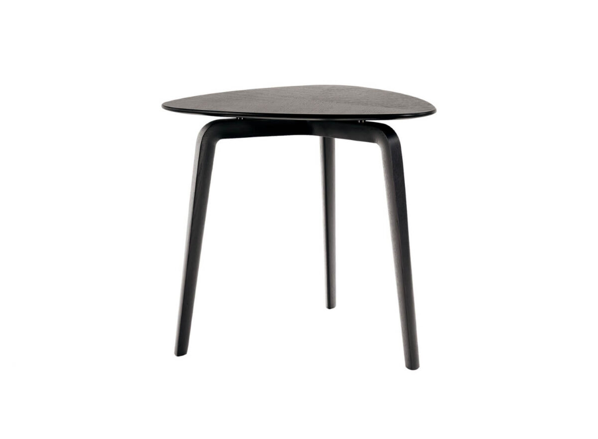 Poltrona Frau Fiorile Triangular Side Table STILL LIFE 002