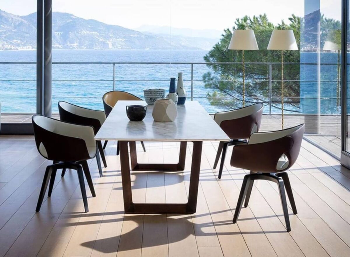 Poltrona Frau Ginger Dining Chair LIFESTYLE 001