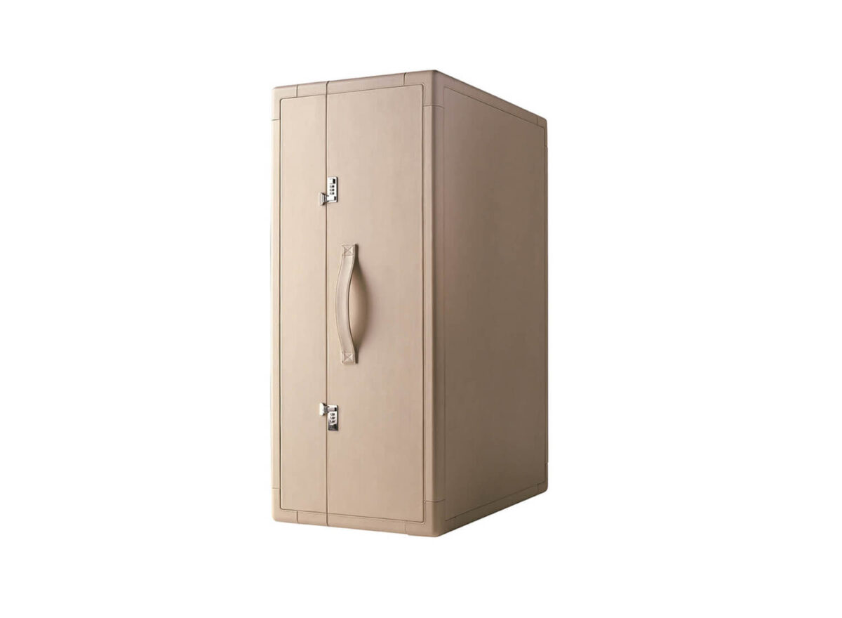 Poltrona Frau Isidoro Bar Cabinet STILL LIFE 002