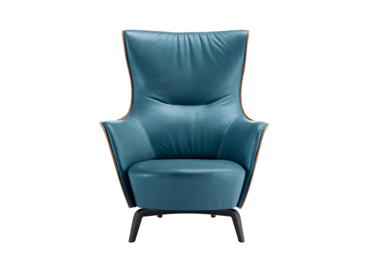 Poltrona Frau Mamy Blue Armchair STILL LIFE 001