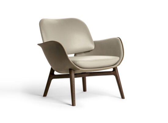 Poltrona Frau Martha Armchair STILL LIFE 01