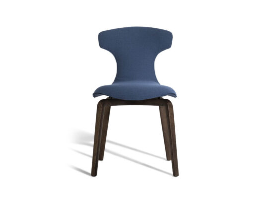 Poltrona Frau Montera Mas Dining Chair Wooden Leg STILL LIFE 001