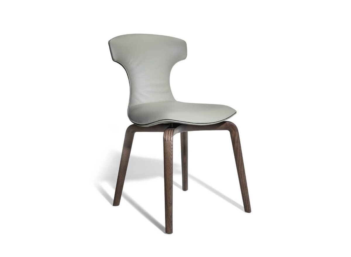Poltrona Frau Montera Mas Dining Chair Wooden Leg STILL LIFE 005