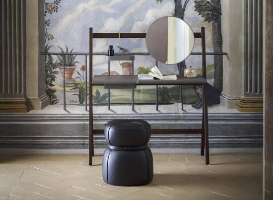 Poltrona Frau Ren Dressing Table LIFESTYLE 001