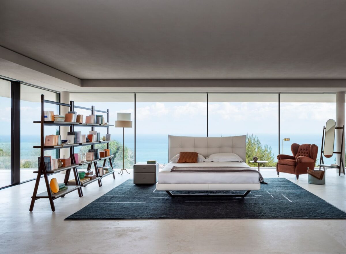 Poltrona Frau Ren Freestanding Bookcase LIFESTYLE 002
