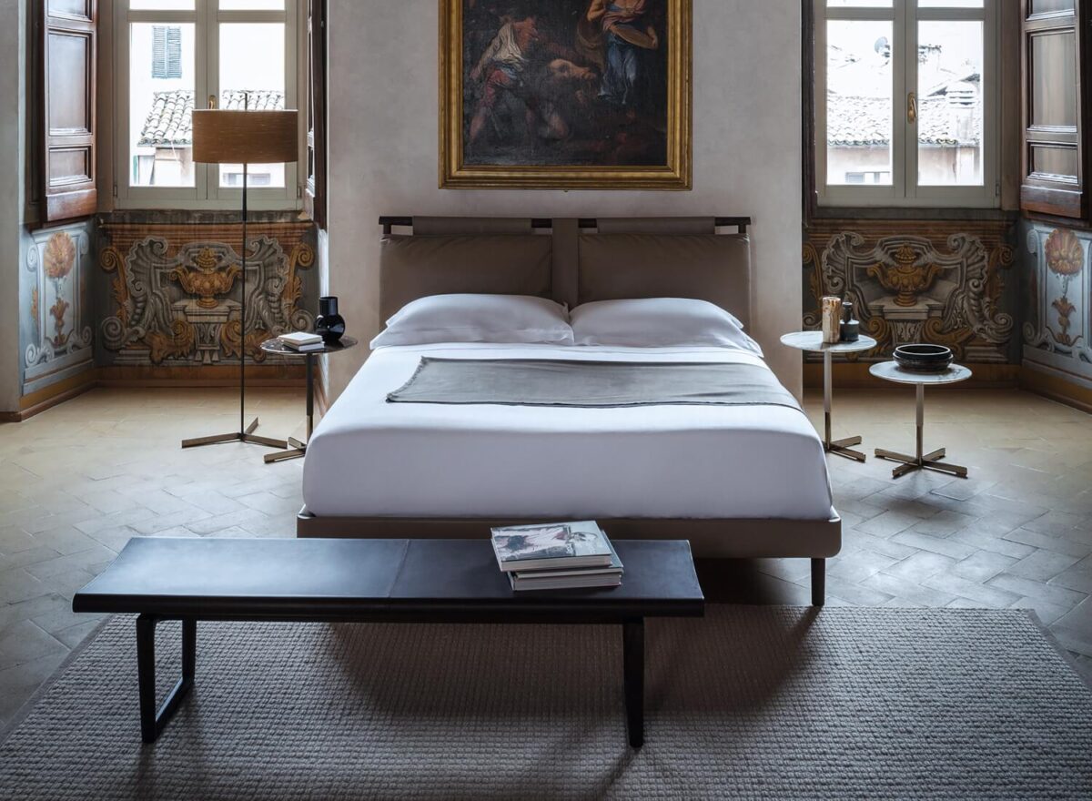 Poltrona Frau Times Bed LIFESTYLE 001
