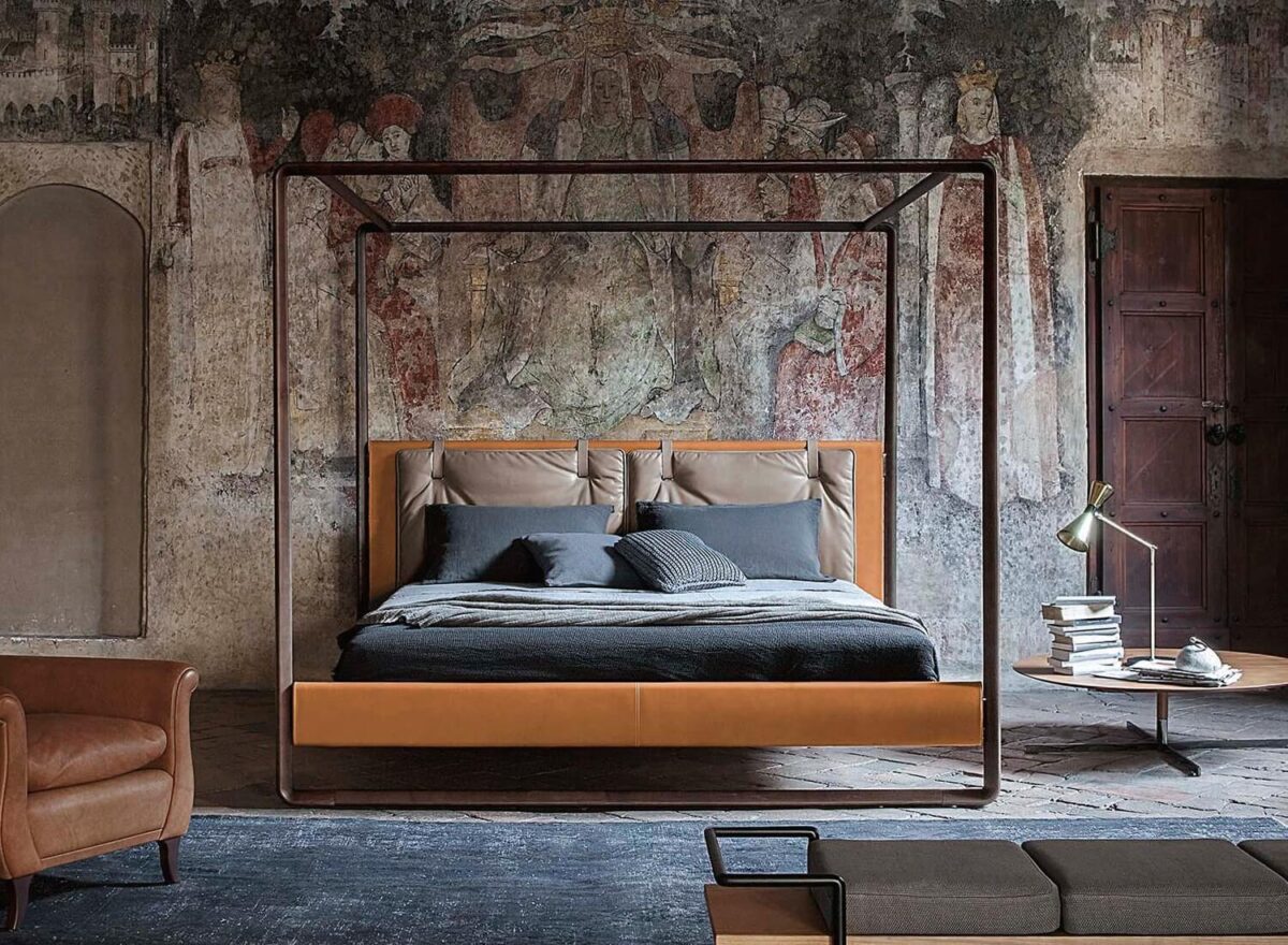Poltrona Frau Volare Four Poster Bed LIFESTYLE 001