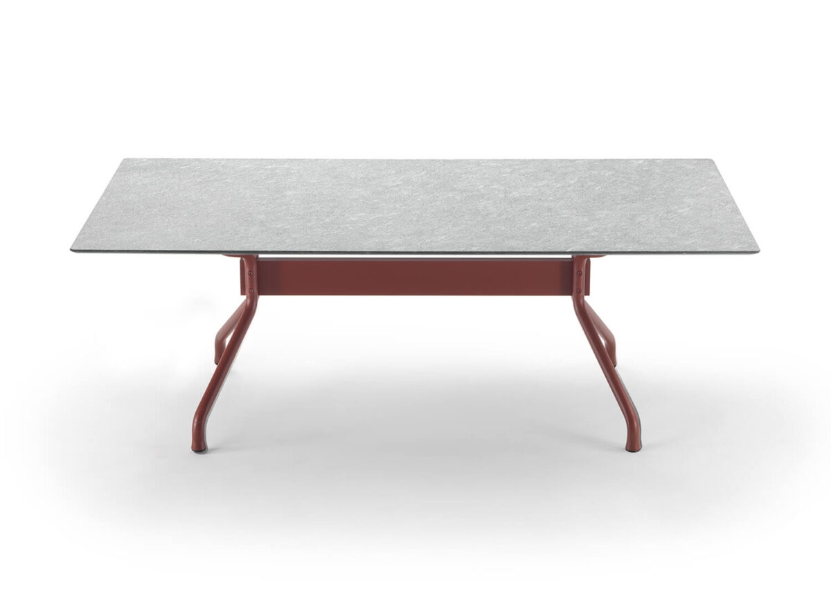 Flexform Academy Outdoor Dining Table STILL LIFE 01