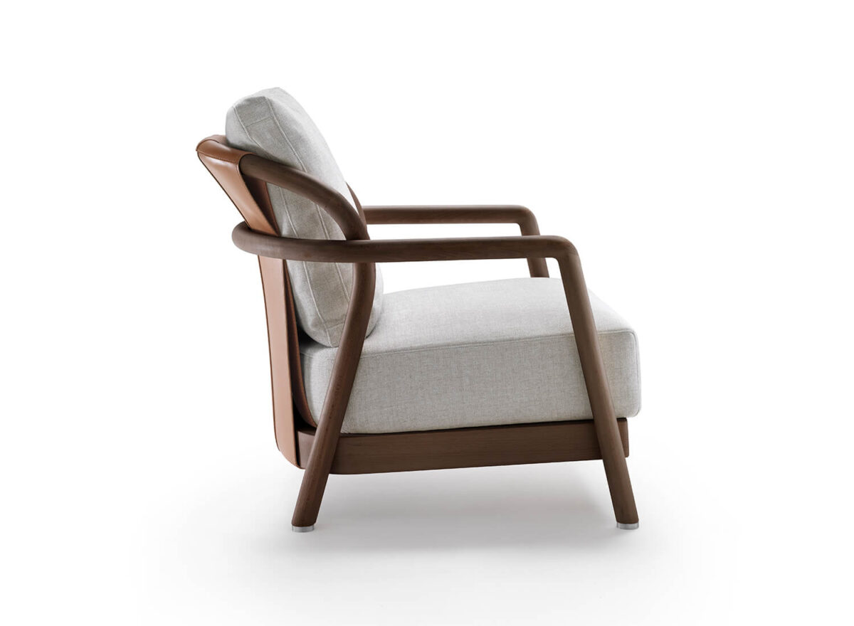 Flexform Alison Armchair STILL LIFE 003