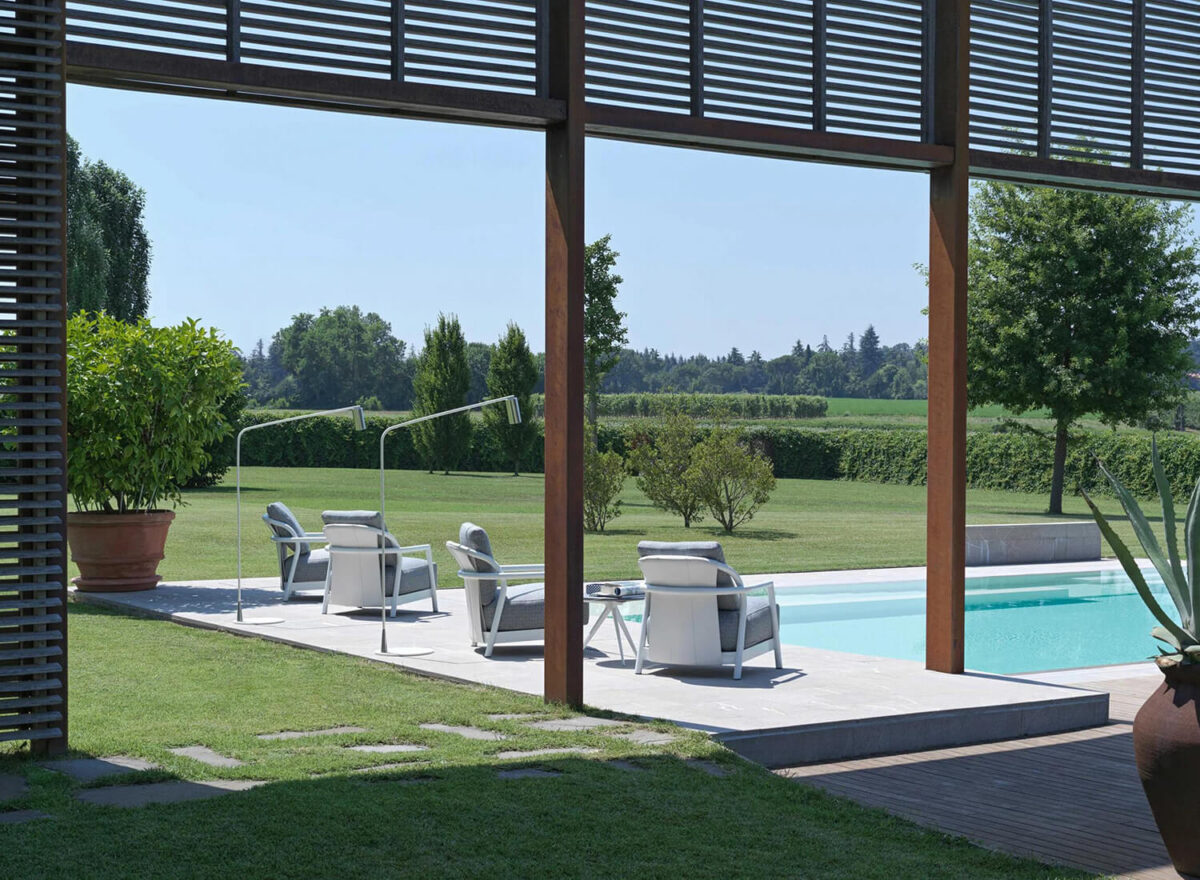 Flexform Alison Outdoor Armchair LIFESTYLE 004