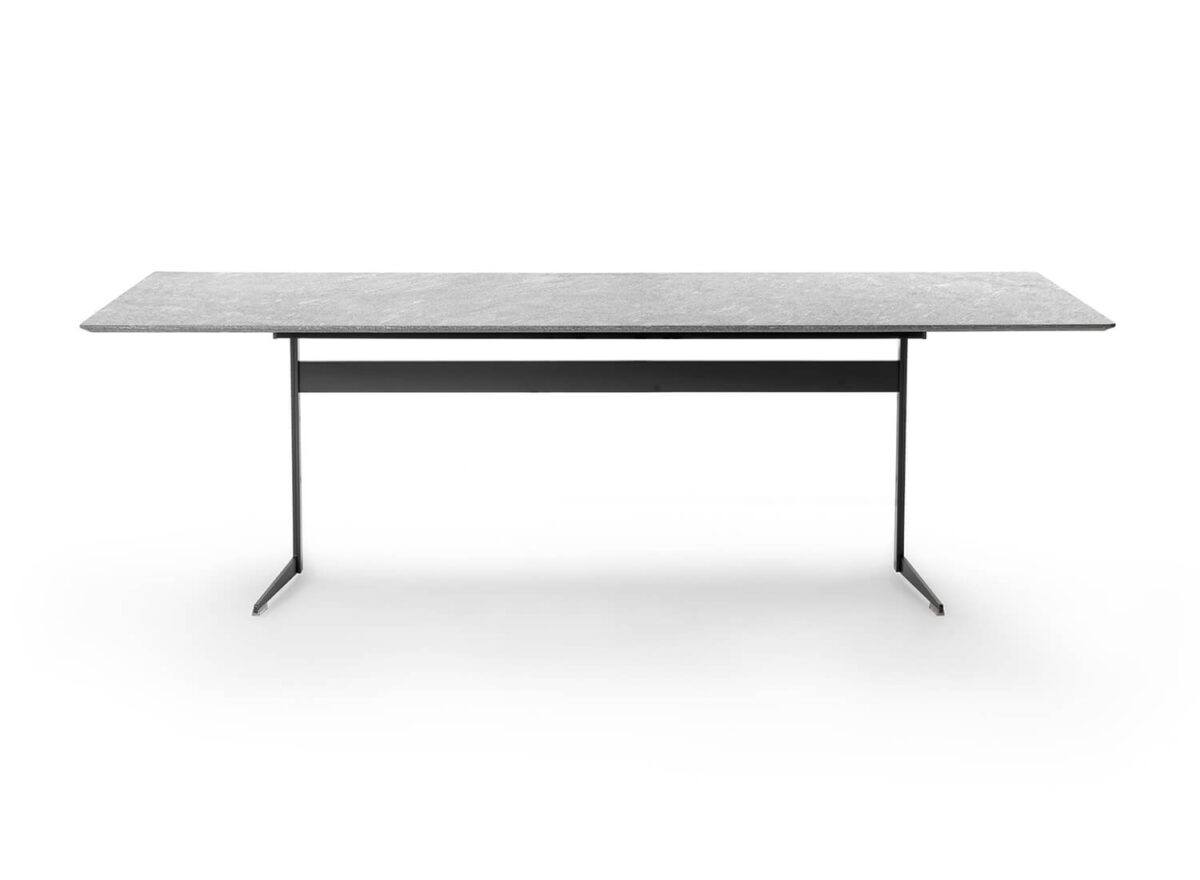 Flexform Fly Outdoor Dining Table STILL LIFE 01