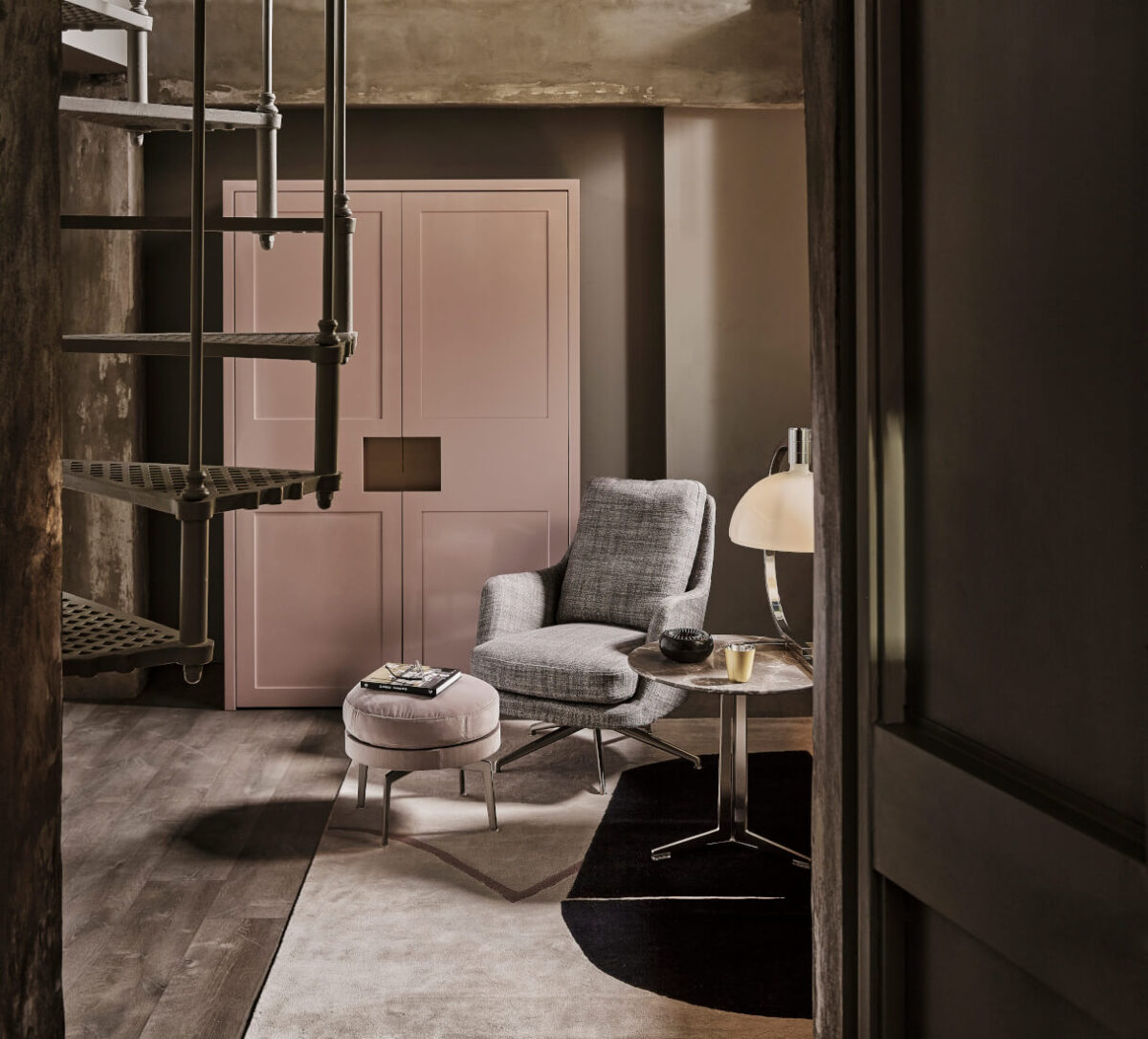 Flexform Marley Swivel Armchair LIFESTYLE 002