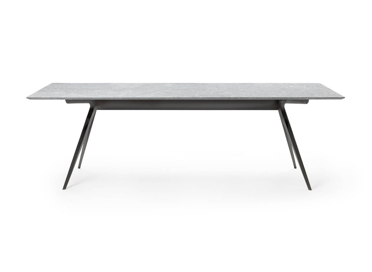 Flexform Zefiro Outdoor Dining Table Still Life 001