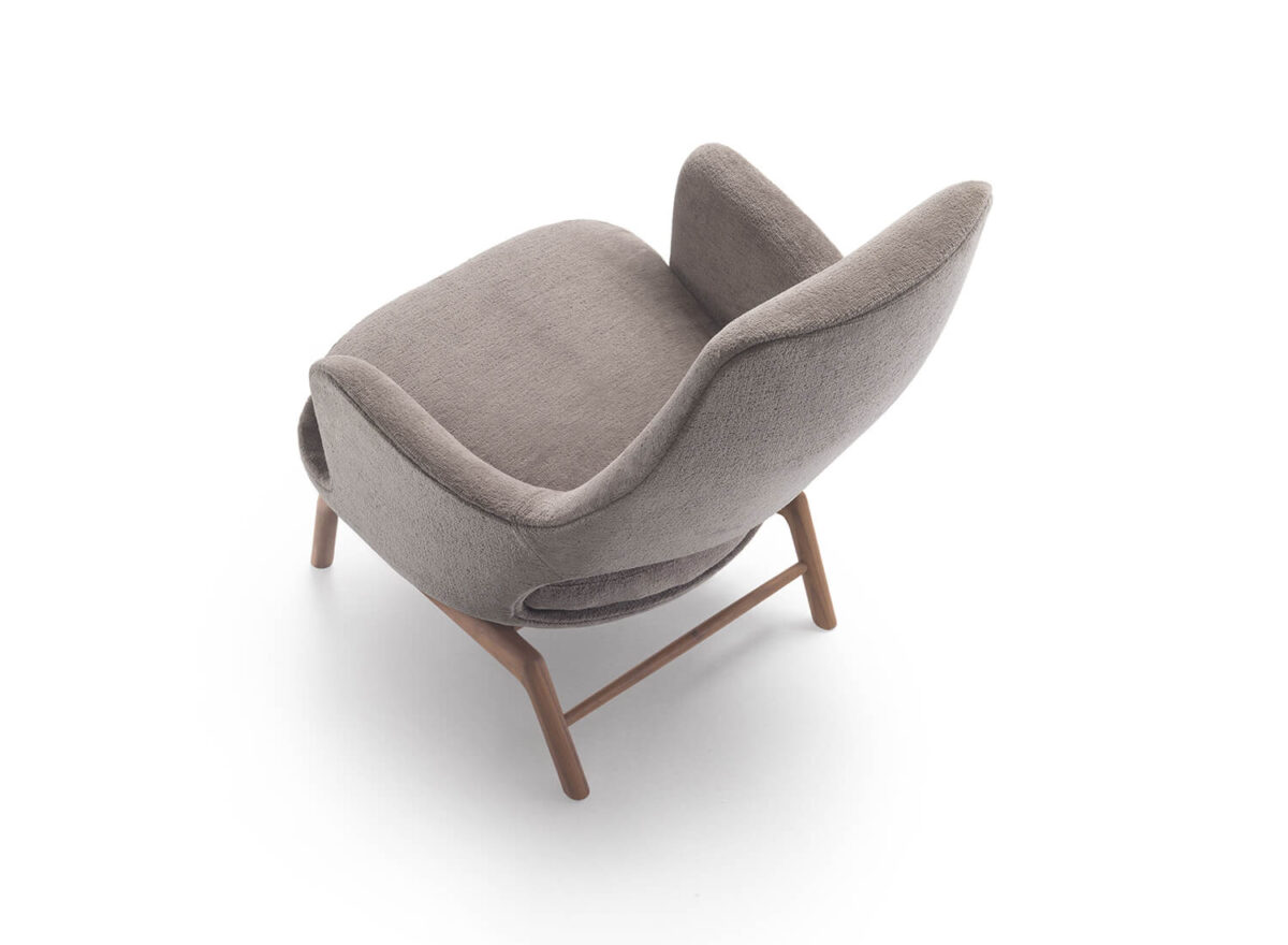 Flexform Eliseo Wood Base Bergere STILL LIFE 06