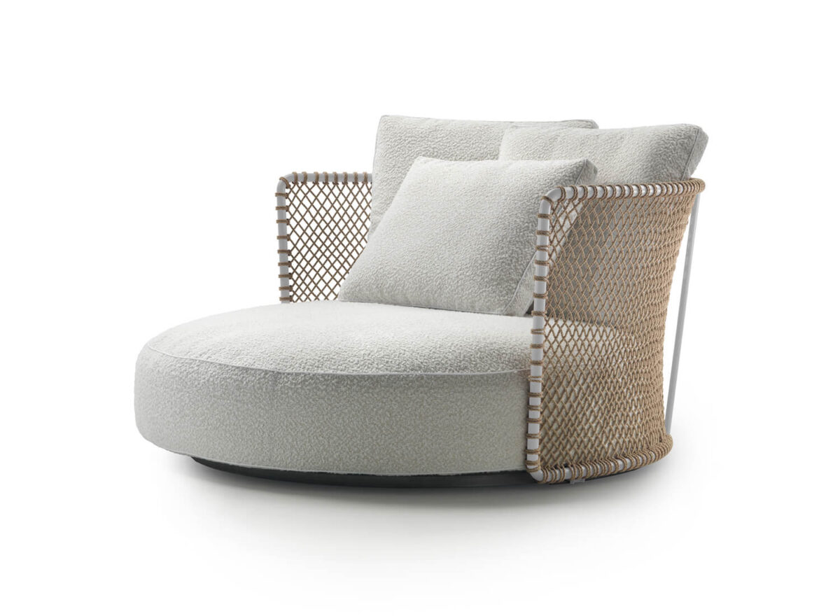 Flexform Oasis Stand Alone Round Sofa STILL LIFE 01