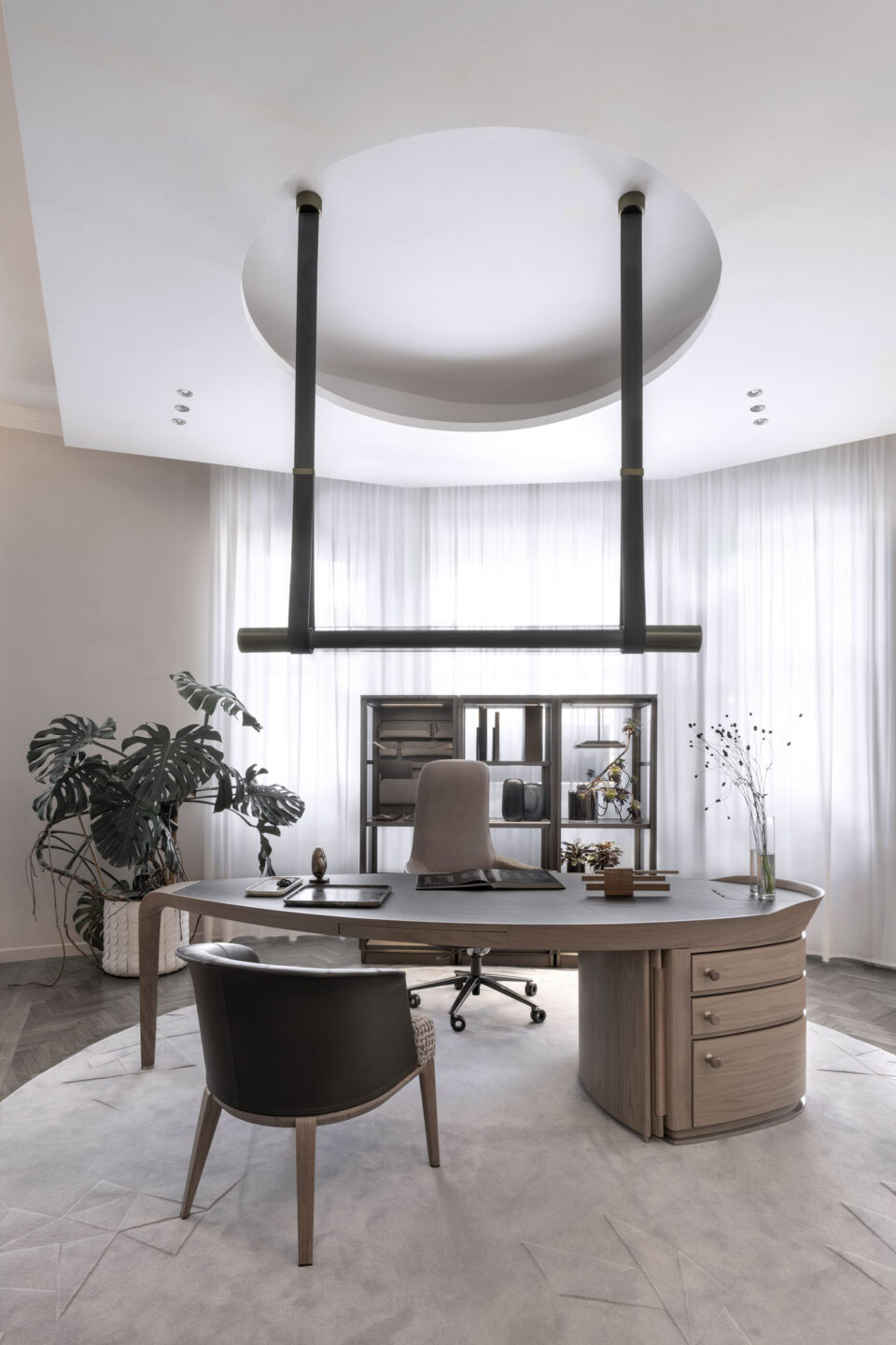 Executive-desks-focus-on-journal-04