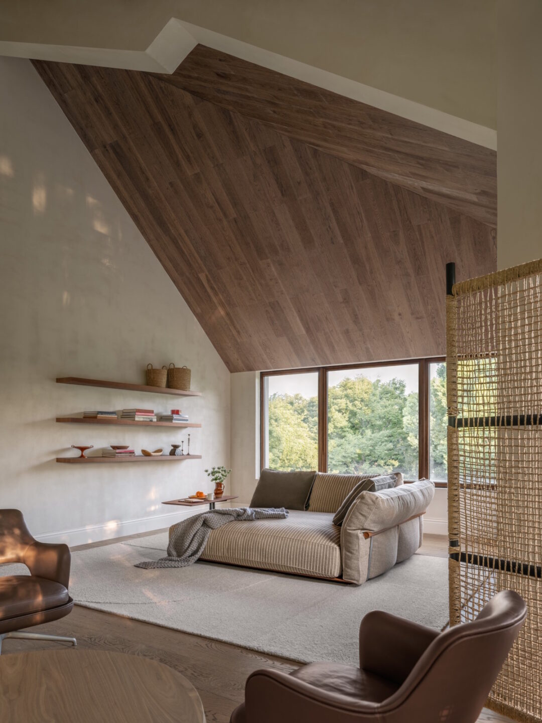 Flexform-Furniture-Shanghai-Grey-House-In-Situ-Journal-0012