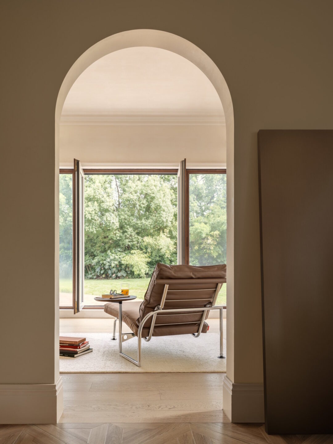 Flexform-Furniture-Shanghai-Grey-House-In-Situ-Journal-0015