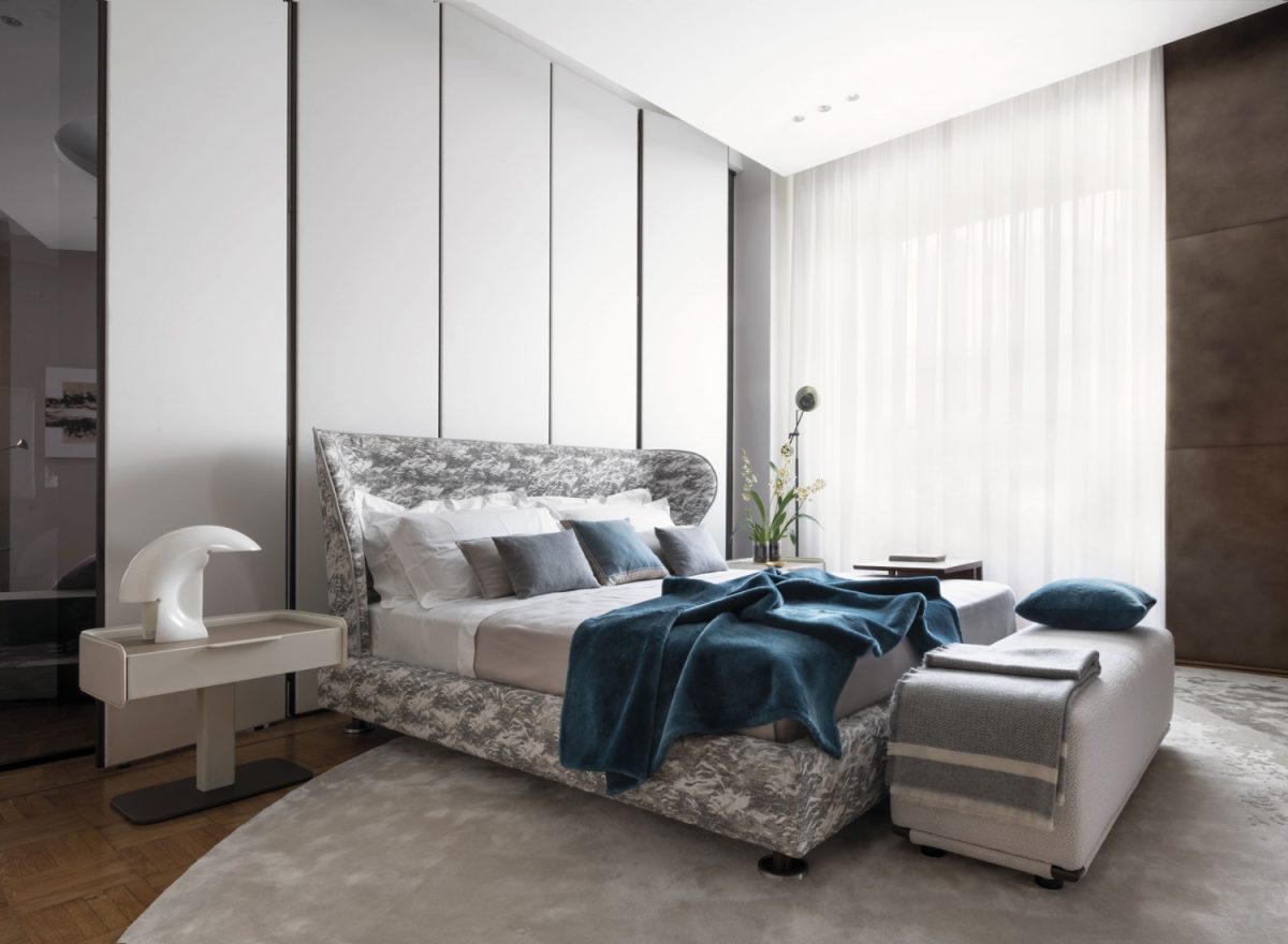 Giorgetti Corium Bedside Table LIFESTYLE 001