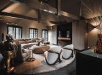 Giorgetti Hug Chair LIFESTYLE 002