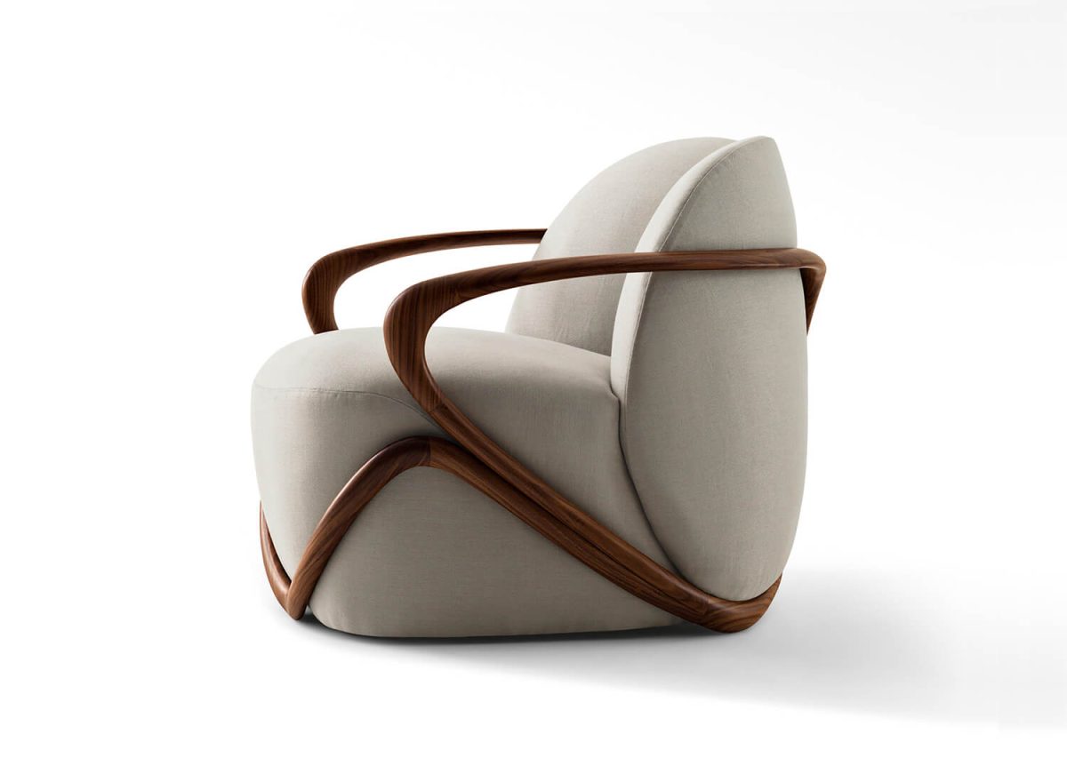 Giorgetti Hug Chair STILL LIFE 002