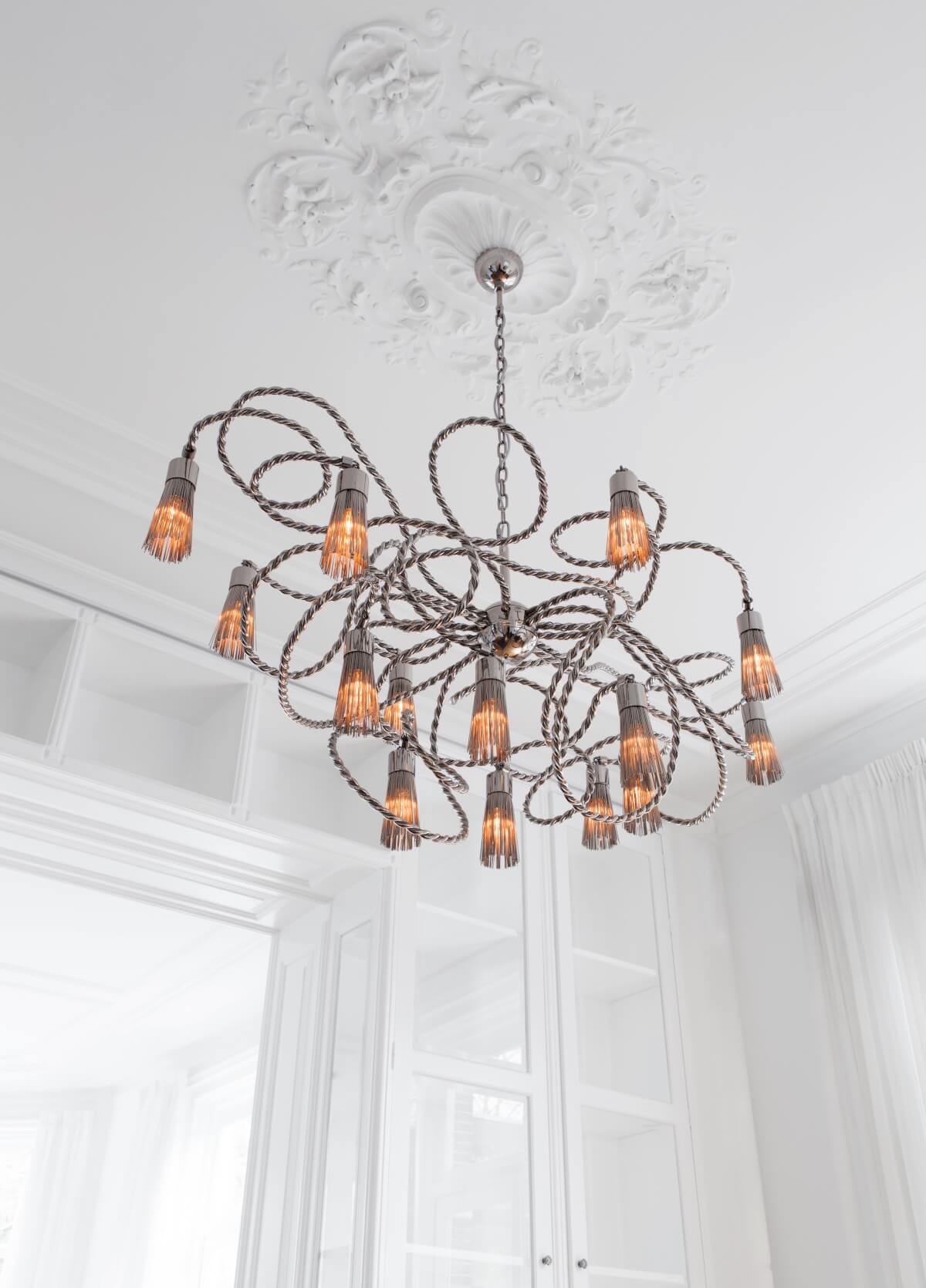 Hand-Forged-Metal-and-Crystal-in-Luxury-Lighting-BODY-09