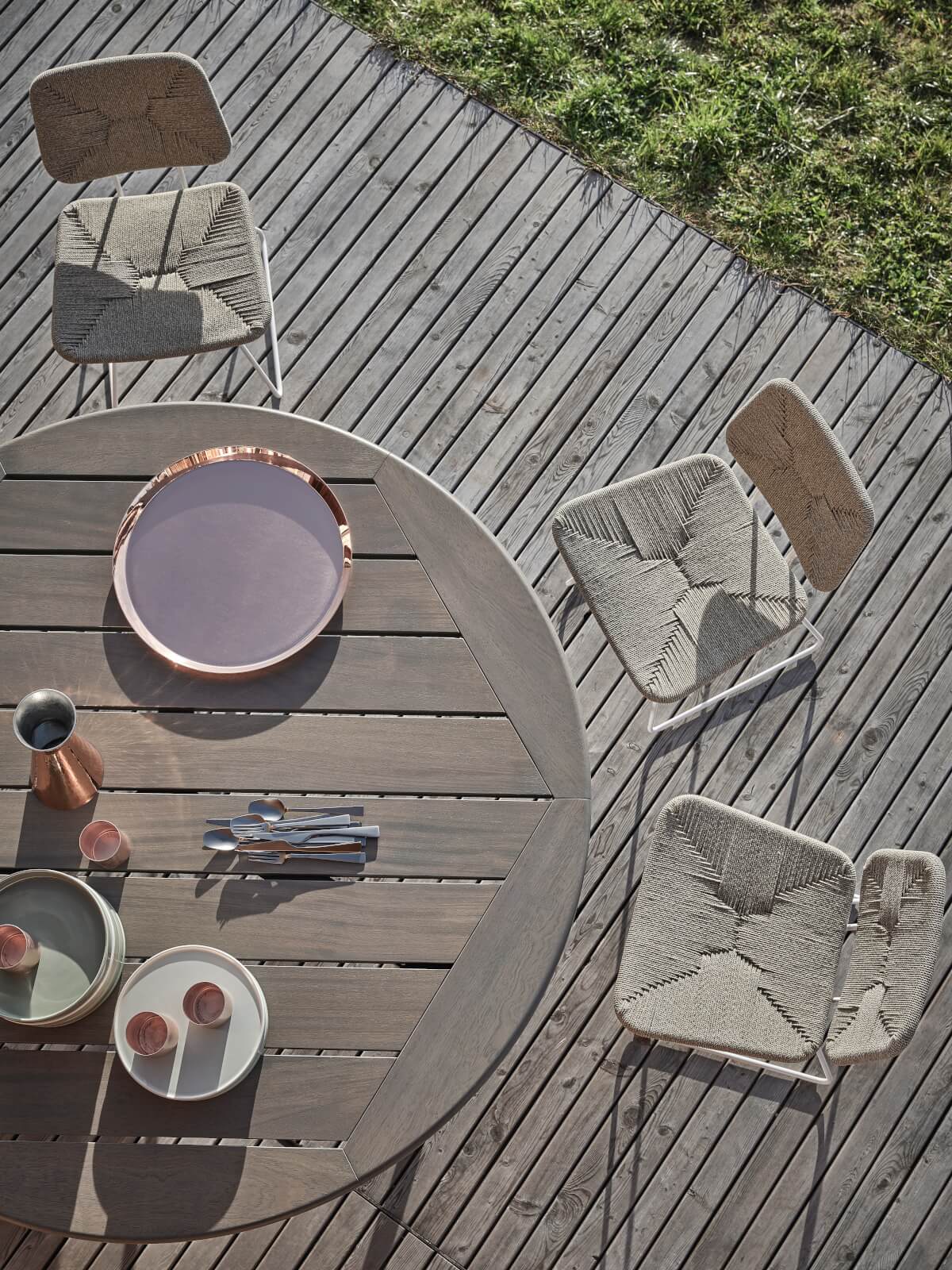 Outdoor-Furniture-Refined-Living-BODY-08