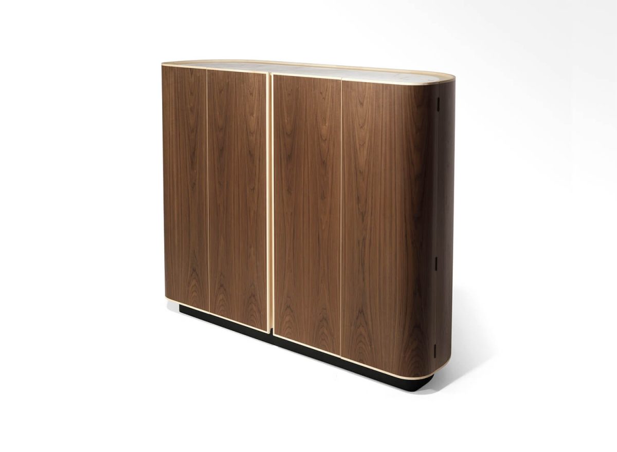 Giorgetti Moore Bar Cabinet STILL LIFE 01