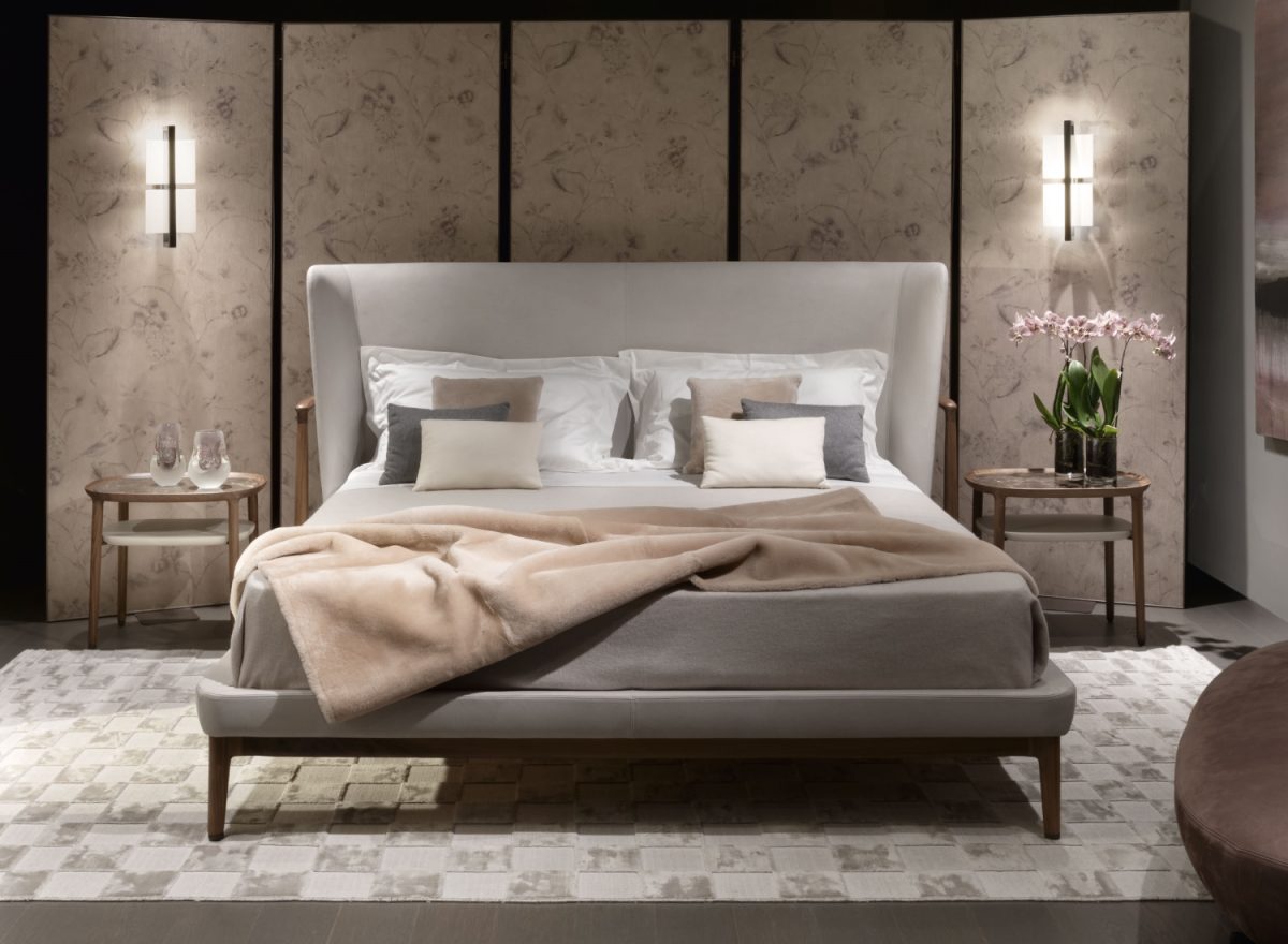 Giorgetti Romeo Bedside Table LIFESTYLE 001