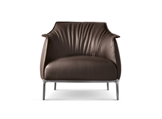 Poltrona Frau Archibald Armchair STILL LIFE 25 001