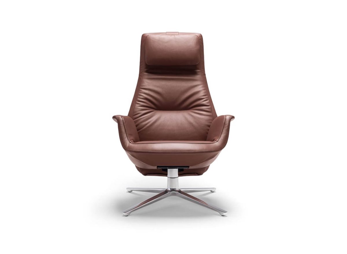 Poltrona Frau downtown lounge armchair swivel STILL LIFE 001