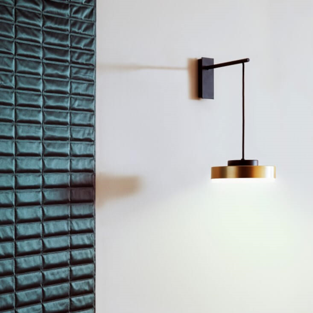 Contardi Discus Small Wall Light LIFESTYLE S 01