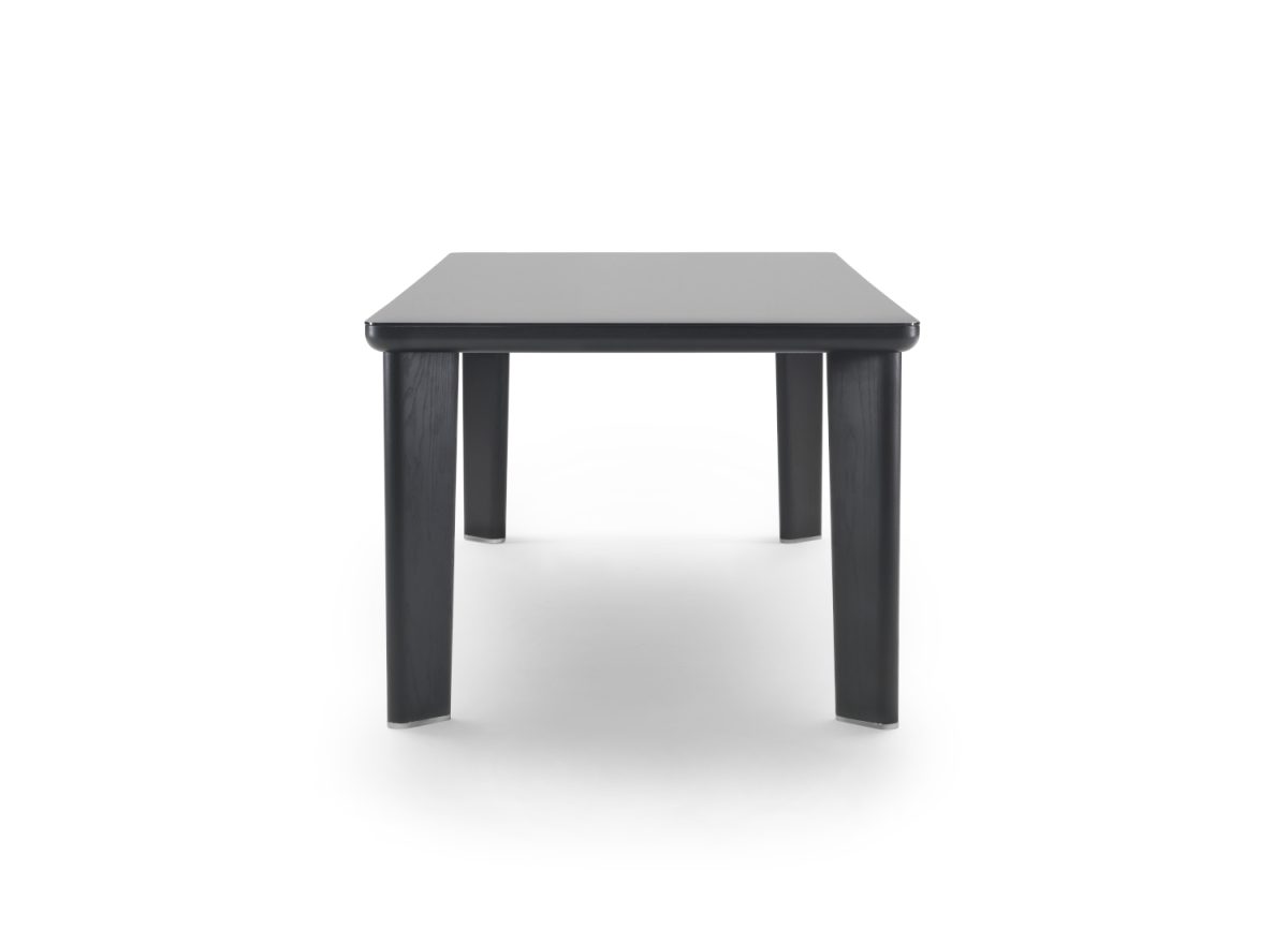 FLEXFORM 202C580 Arnold Dining Table STILL LIFE 004