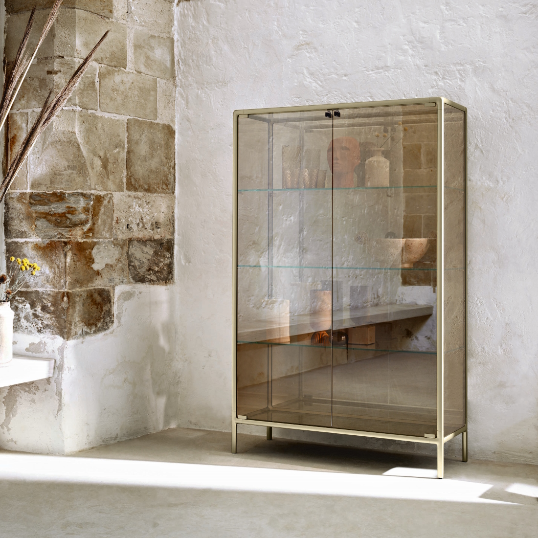 Fiam Italia Echo 101 Glass Display LIFESTYLE S 01