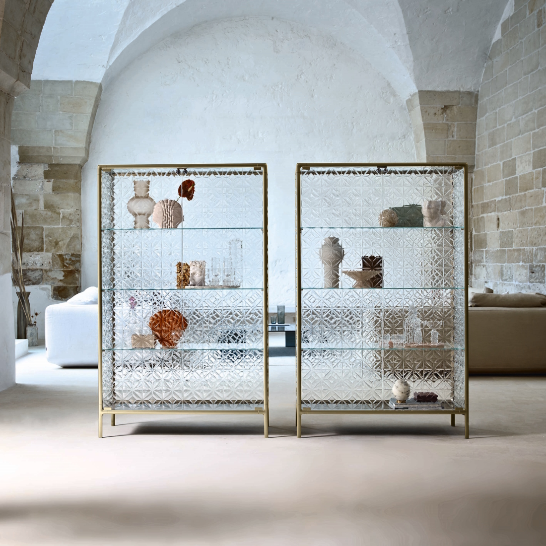 Fiam Italia Echoes Display LIFESTYLE S 01