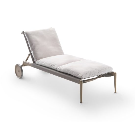 Flexform Atlante Light Outdoor Daybed with cushion STILL LIFE S 01
