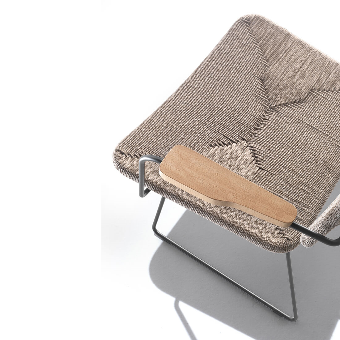 Flexform Echoes Outdoor Armchair with armrests STILL LIFE S 02